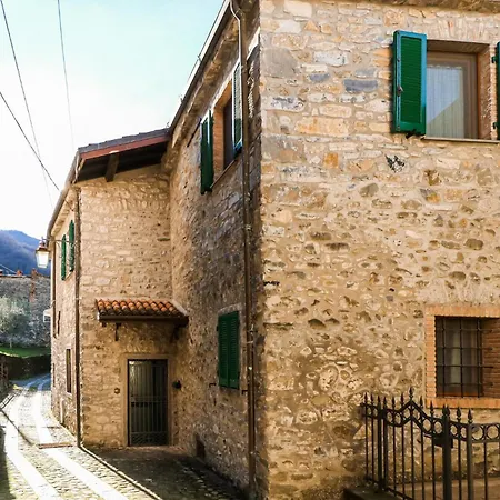 2 Bedroom Beautiful In Castagnetoli Casa vacanze